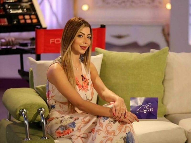 فيديو مذيعة مصرية تظهر على الشاشة بآثار ضرب على وجهها.. تعرفوا على السبب